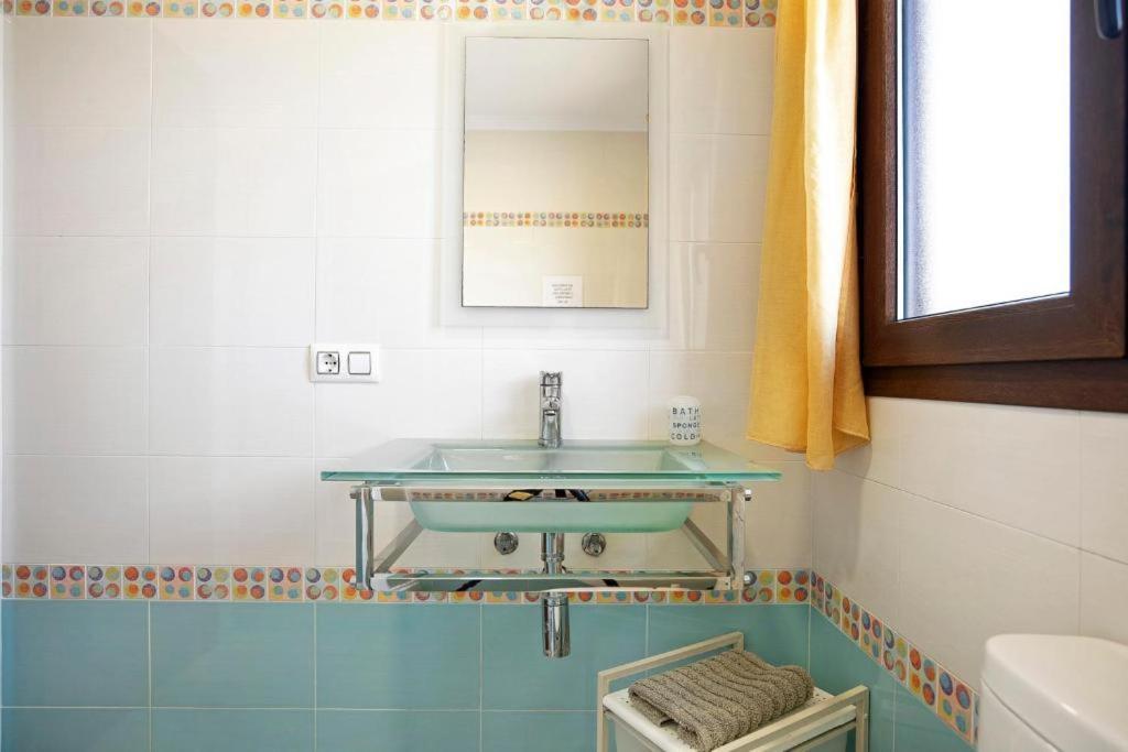Villa Fornell - Piscina Compartida 콘일데라프론테라 외부 사진